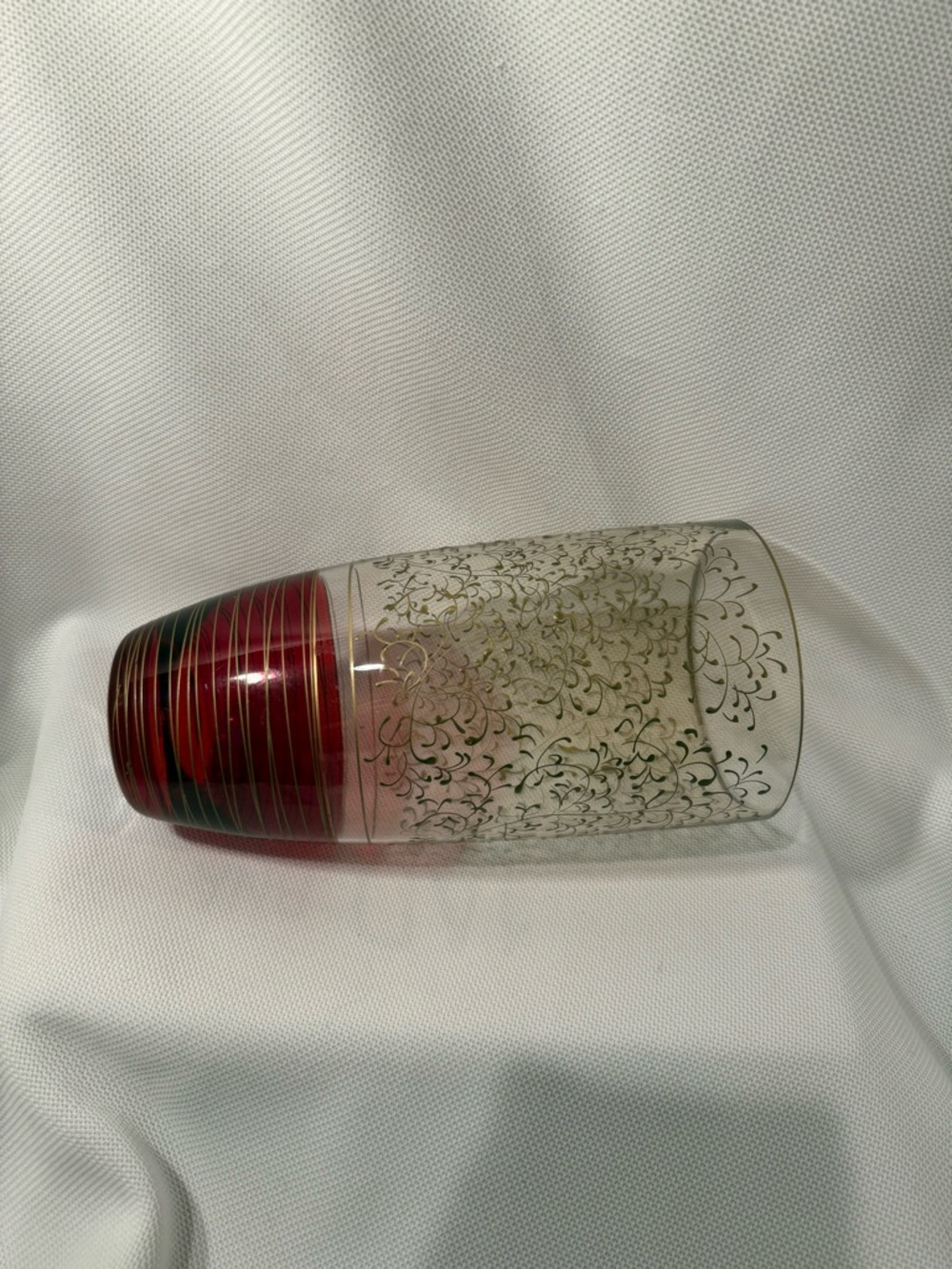 Ruby Red and Gold Scrolls Rioja vase about 11”. - Picture 2 of 6